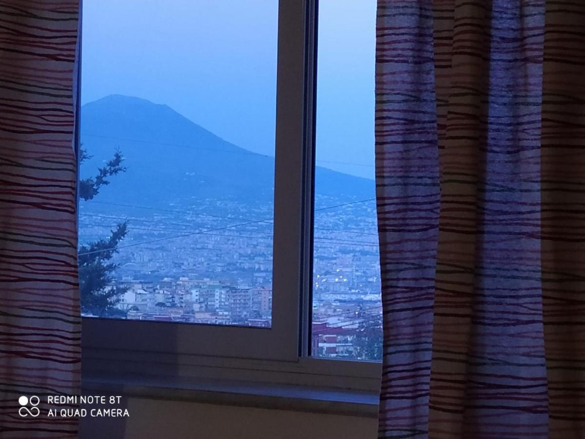 Una Nuova Luna Ai Camaldoli Napoli Eksteriør billede